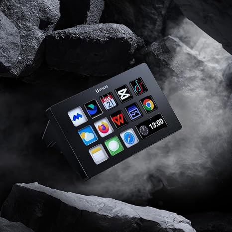 Ulanzi D200 Customized Screen visual stream controller deck with LCD keys and rotary dials.